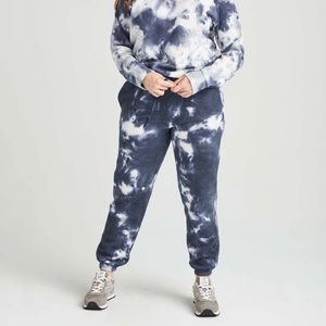 Richer poorer size S sweats!
